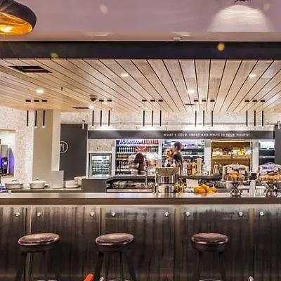 Ξενοδοχείο Moxy Milan Malpensa Airport Κάζε Νουόβε