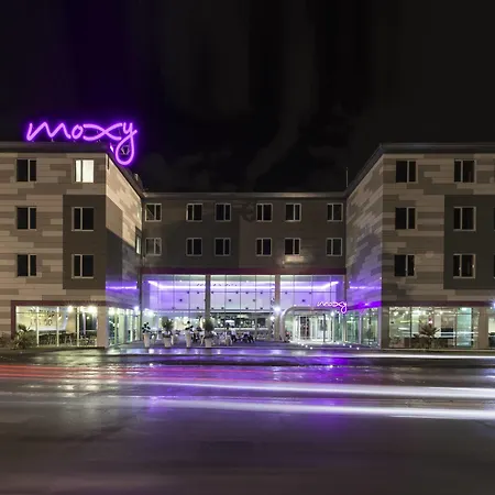 Moxy Milan Malpensa Airport 3*